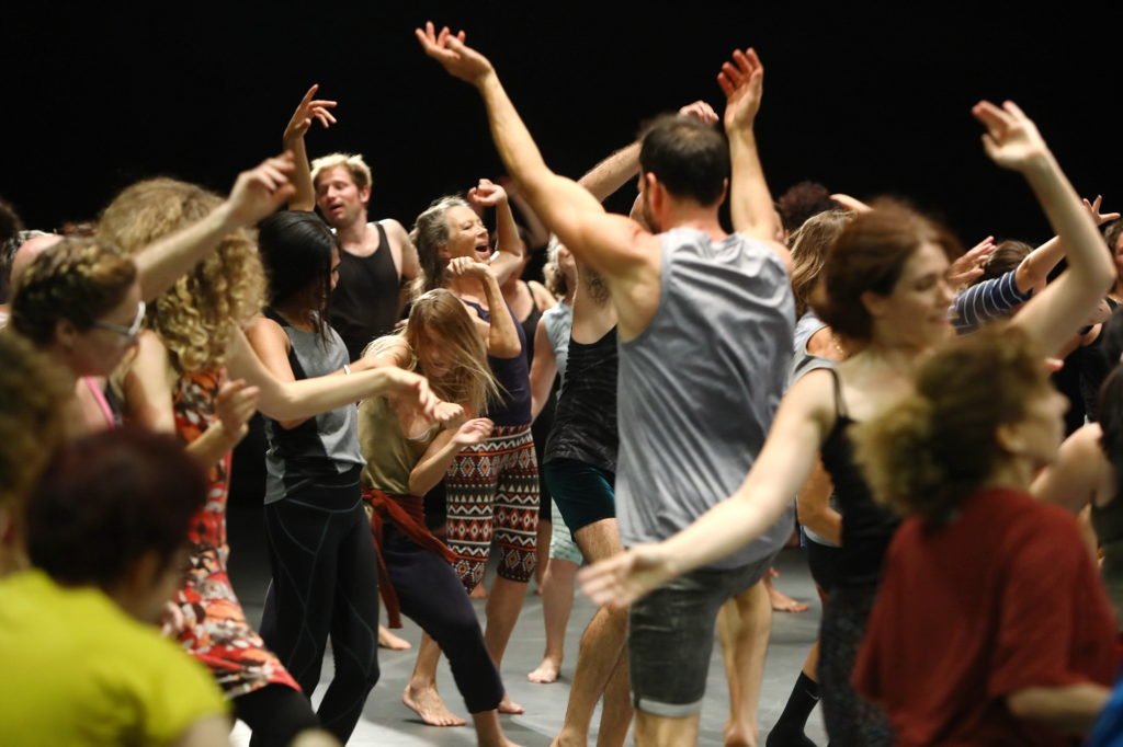 Caroline Boussard : Gaga/people + Gaga/dancers + Noa Zuk Répertoire 10 Gaga/people - photo: Ascaf